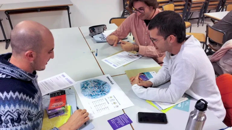 Empaville: el juego de la participación que acerca la democracia a la juventud